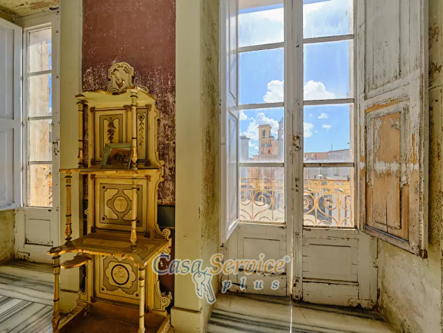 Immagine 84 di Palazzo in vendita  in Via Lucia La Greca a Parabita