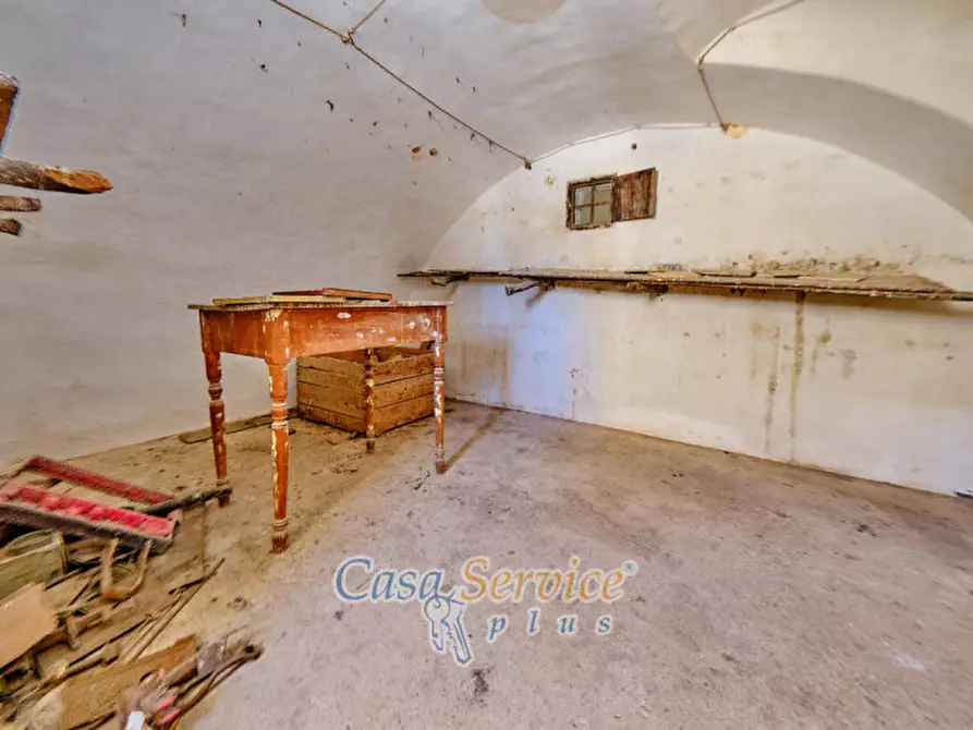 Immagine 92 di Palazzo in vendita  in Via Lucia La Greca a Parabita