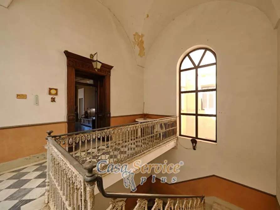 Immagine 105 di Palazzo in vendita  in Via Lucia La Greca a Parabita