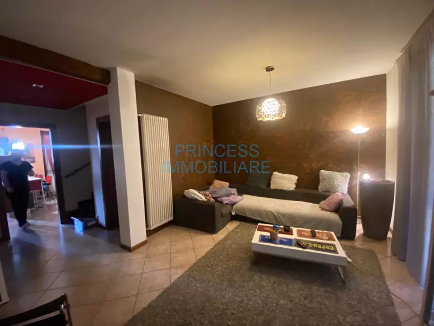 Immagine 17 di Villetta a schiera in vendita  a Torrebelvicino