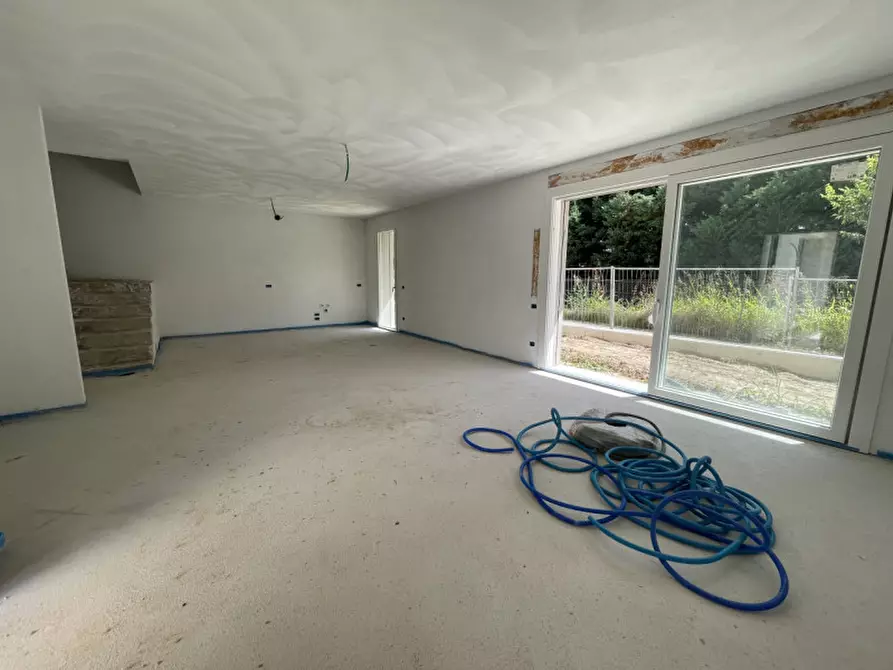 Immagine 1 di Casa trifamiliare in vendita  in Via Roma a Noventa Padovana