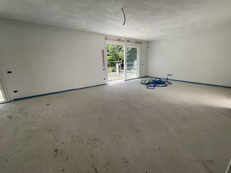 Immagine 2 di Casa trifamiliare in vendita  in Via Roma a Noventa Padovana
