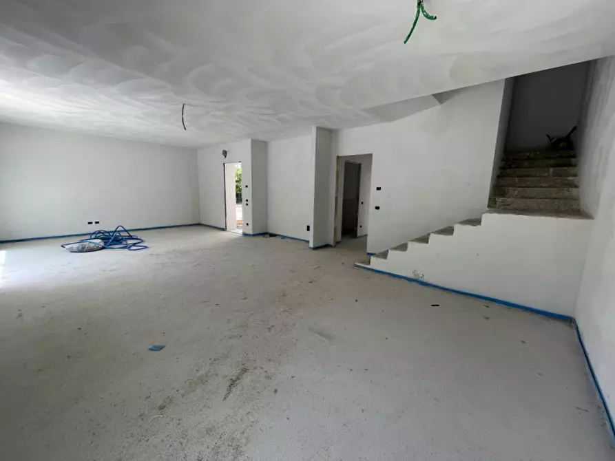 Immagine 3 di Casa trifamiliare in vendita  in Via Roma a Noventa Padovana