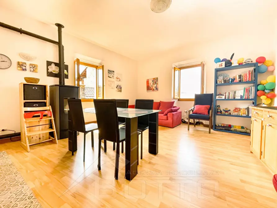 Immagine 1 di Appartamento in vendita  in via natan 2 a Invorio