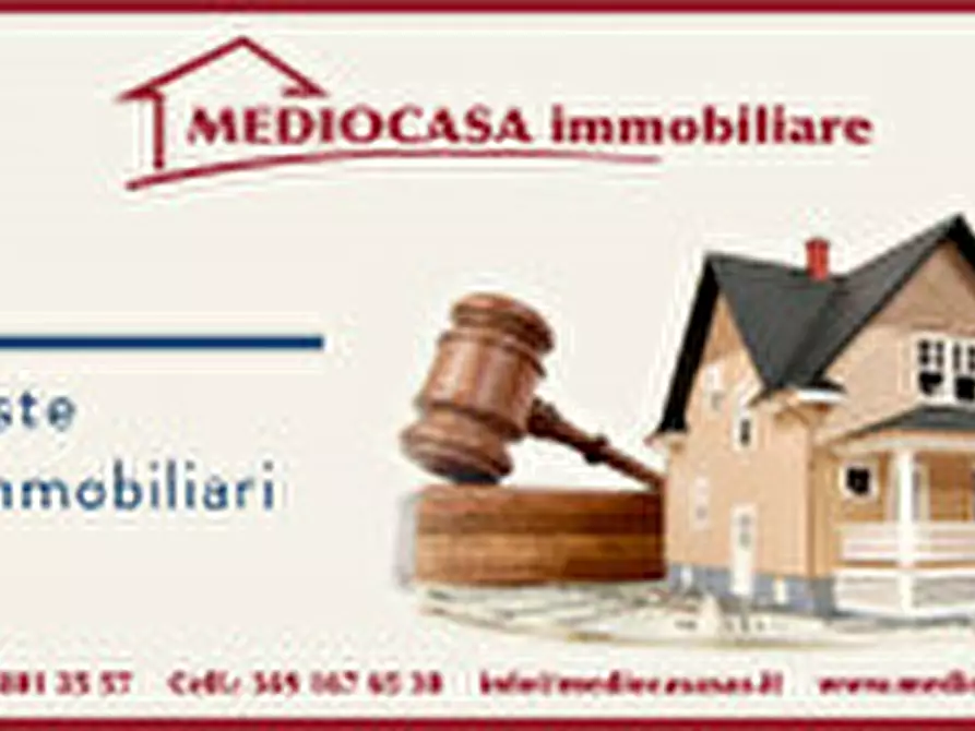 Immagine 1 di Appartamento in vendita  in VIA BERTO BARBARANI 6/A a Brentino Belluno