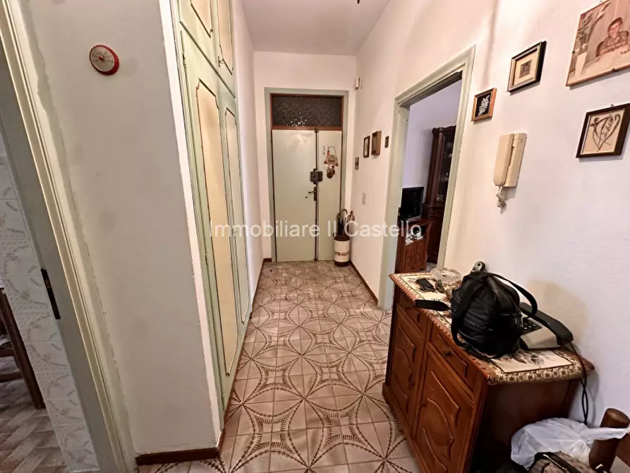 Immagine 4 di Appartamento in vendita  in Via Trento a Castiglione Del Lago