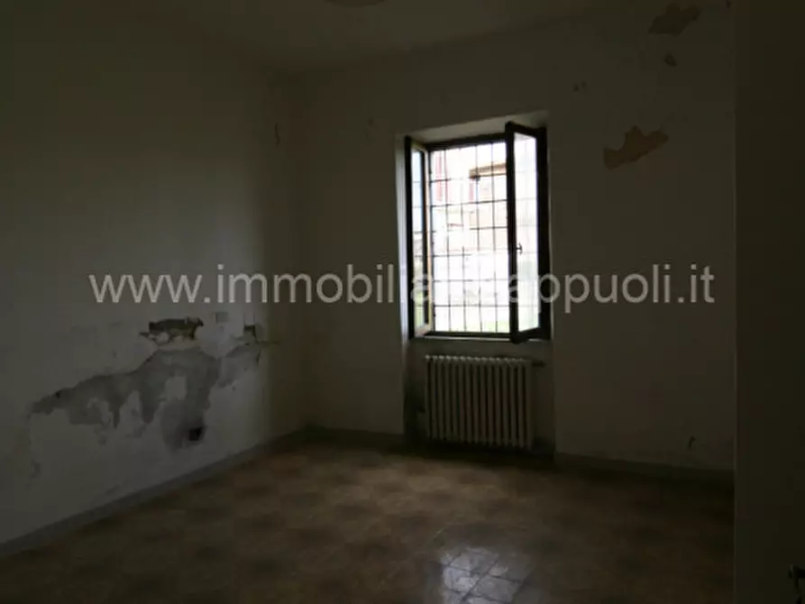 Immagine 8 di Appartamento in vendita  a Asciano