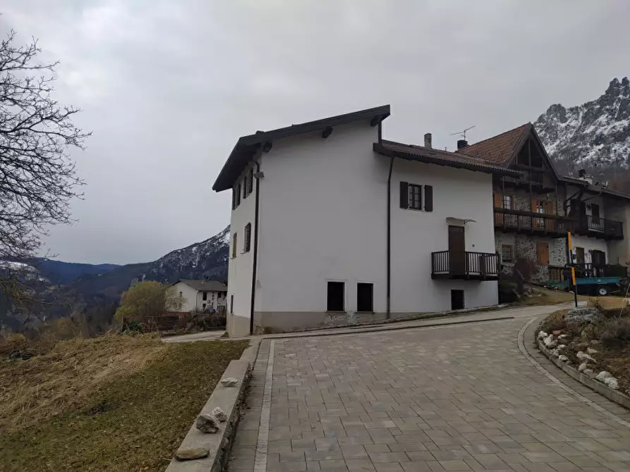 Immagine 4 di Villetta a schiera in vendita  in FRISANCHI a Altopiano Della Vigolana