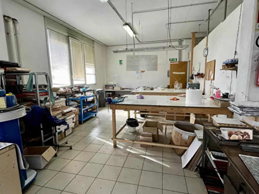 Immagine 2 di Laboratorio in vendita  in Via filippo turati a Loro Ciuffenna