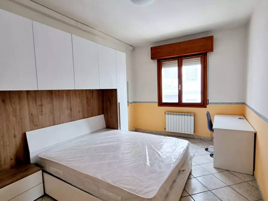 Immagine 4 di Camera in affitto  in VIA GADDI 44 a Modena