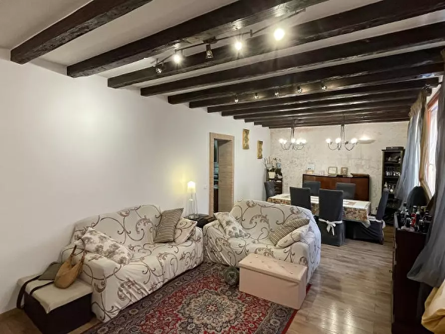 Immagine 1 di Appartamento in vendita  in Calle Rodomonte a Chioggia