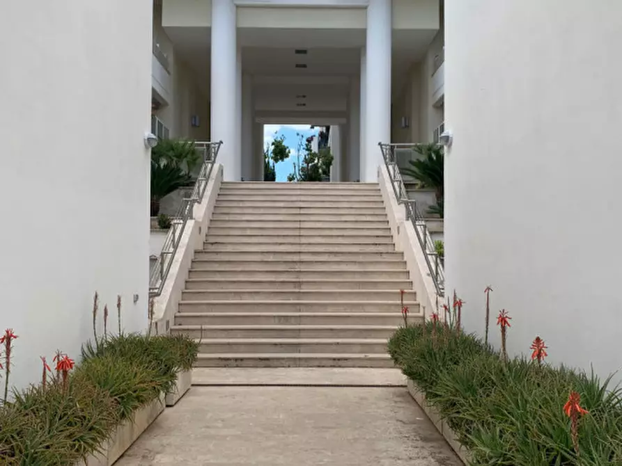 Immagine 1 di Appartamento in vendita  a Roma