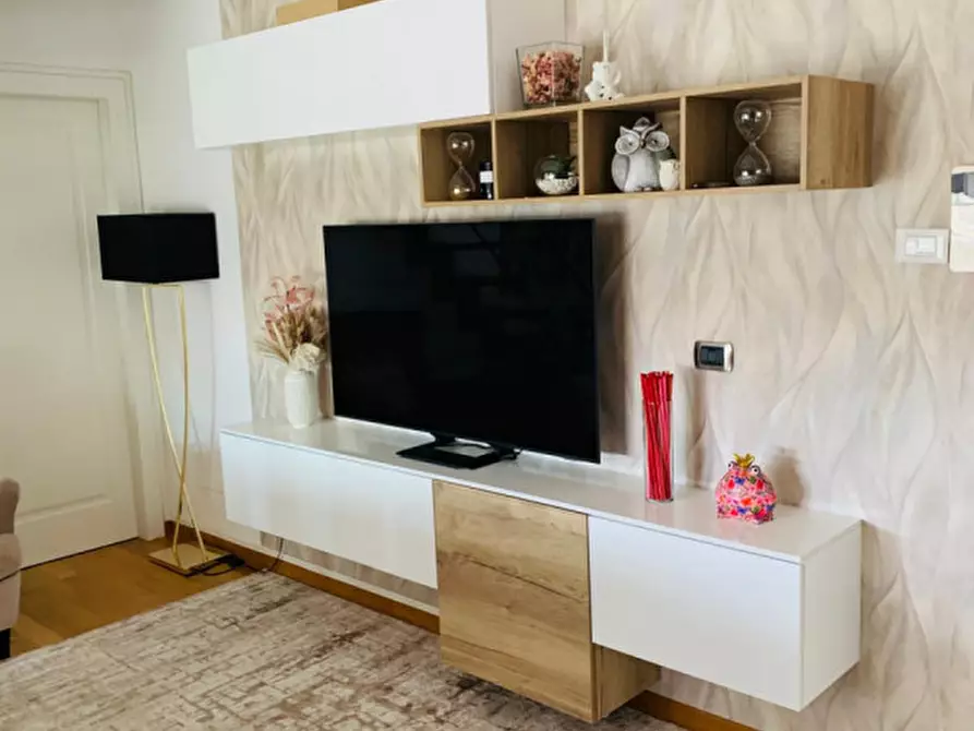 Immagine 7 di Appartamento in vendita  a Roma