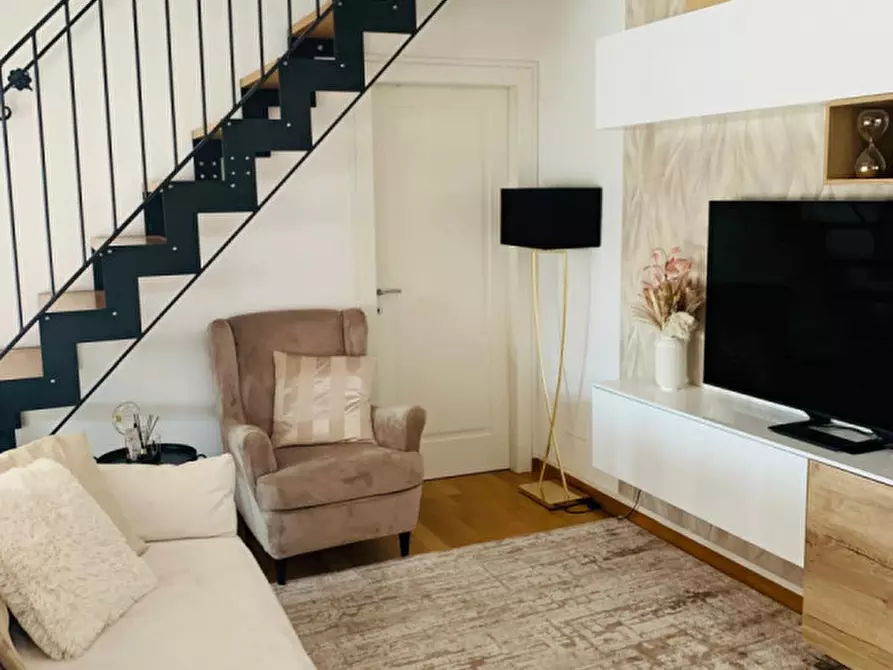 Immagine 9 di Appartamento in vendita  a Roma