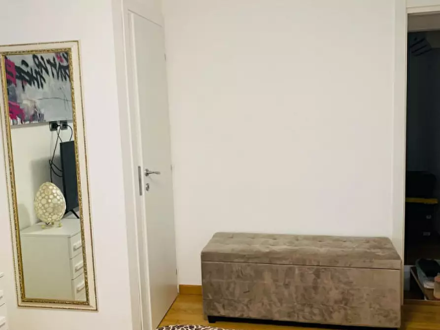 Immagine 15 di Appartamento in vendita  a Roma