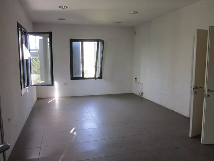 Immagine 11 di Ufficio in vendita  in Via Argine Po Nord 73 a San Benedetto Po