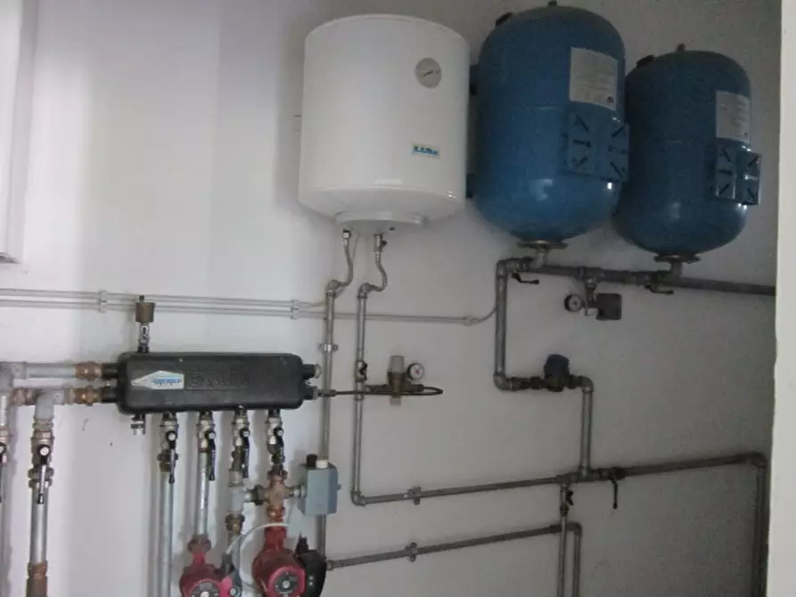 Immagine 12 di Ufficio in vendita  in Via Argine Po Nord 73 a San Benedetto Po