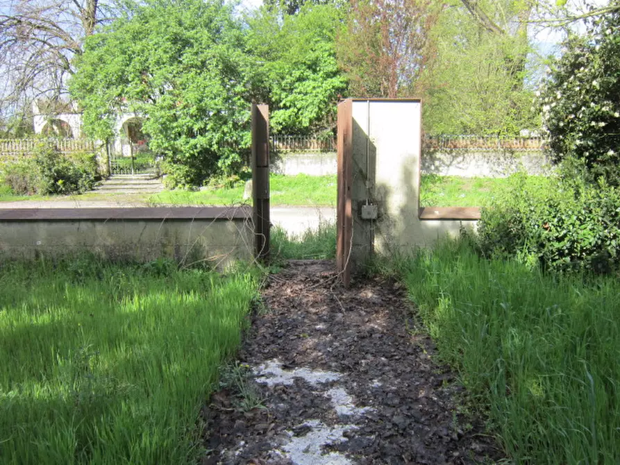 Immagine 24 di Ufficio in vendita  in Via Argine Po Nord 73 a San Benedetto Po