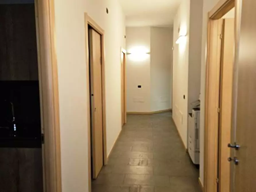 Immagine 12 di Ufficio in affitto  in via Emilia Ovest a Parma