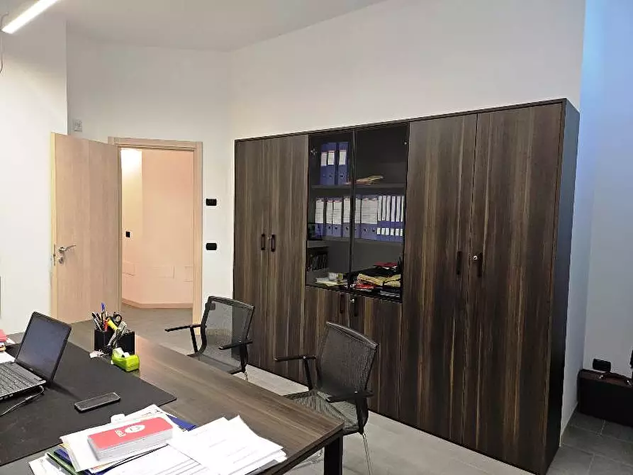 Immagine 22 di Ufficio in affitto  in via Emilia Ovest a Parma