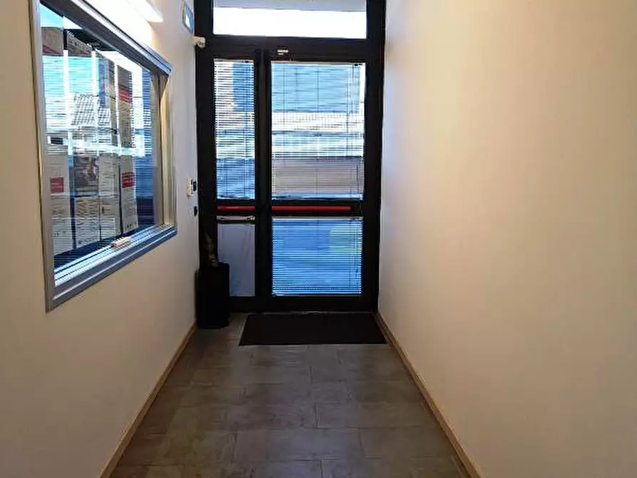 Immagine 50 di Ufficio in affitto  in via Emilia Ovest a Parma