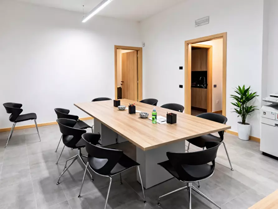 Immagine 1 di Ufficio in affitto  in via Emilia Ovest a Parma