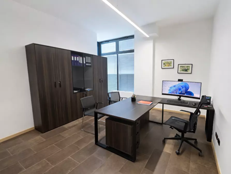 Immagine 3 di Ufficio in affitto  in via Emilia Ovest a Parma