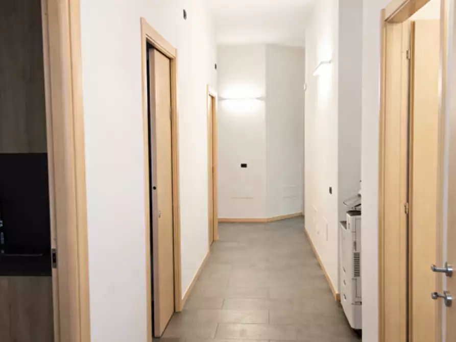 Immagine 6 di Ufficio in affitto  in via Emilia Ovest a Parma