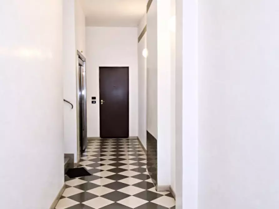 Immagine 14 di Ufficio in affitto  in via Emilia Ovest a Parma