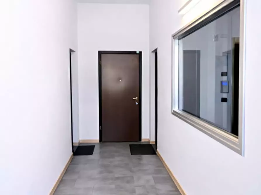 Immagine 15 di Ufficio in affitto  in via Emilia Ovest a Parma