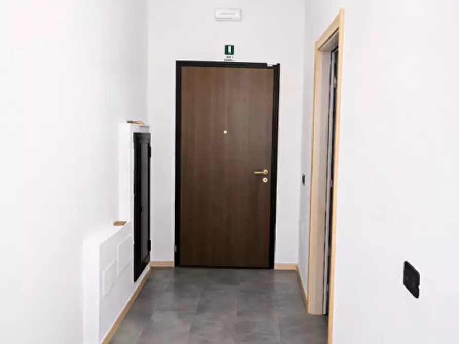 Immagine 16 di Ufficio in affitto  in via Emilia Ovest a Parma