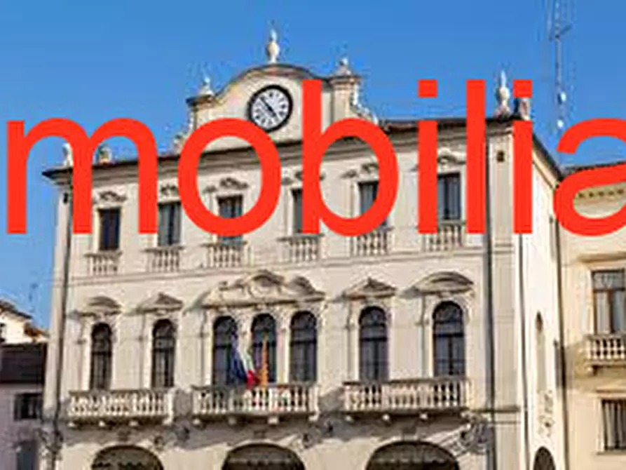 Immagine 3 di Palazzo in vendita  in Via C. B Cavour n. 79 Este a Este