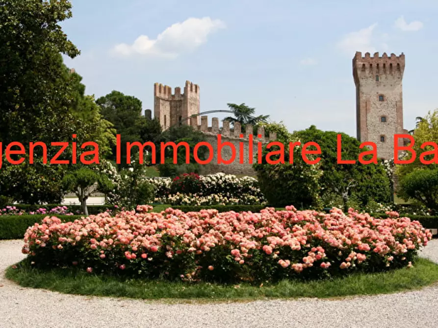 Immagine 5 di Palazzo in vendita  in Via C. B Cavour n. 79 Este a Este