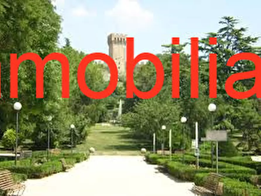 Immagine 7 di Palazzo in vendita  in Via C. B Cavour n. 79 Este a Este