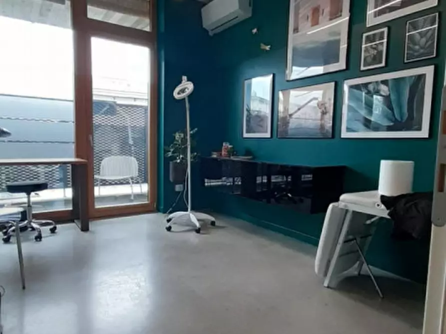 Immagine 8 di Negozio in affitto  in VIA QUARENA a Gavardo