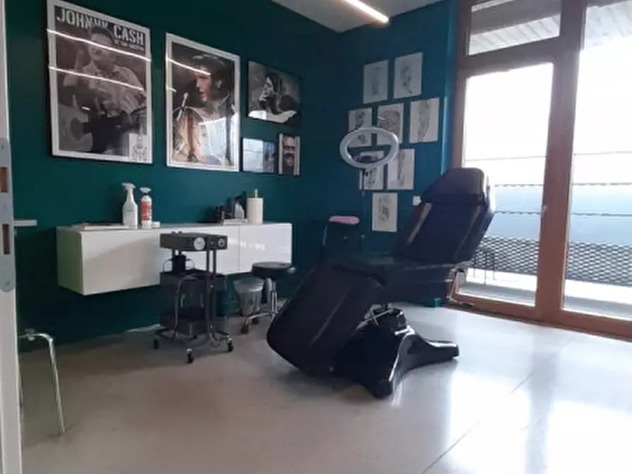 Immagine 9 di Negozio in affitto  in VIA QUARENA a Gavardo