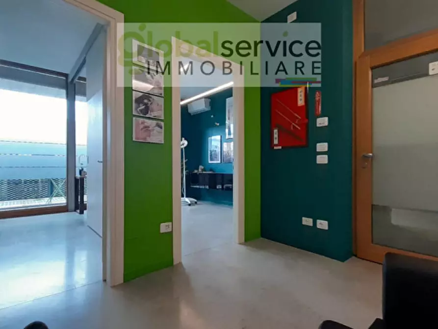 Immagine 11 di Negozio in affitto  in VIA QUARENA a Gavardo