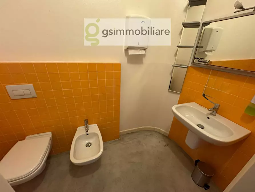 Immagine 7 di Negozio in affitto  in VIA QUARENA a Gavardo