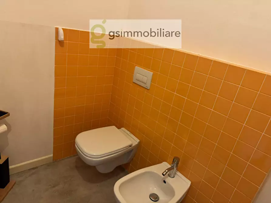 Immagine 8 di Negozio in affitto  in VIA QUARENA a Gavardo