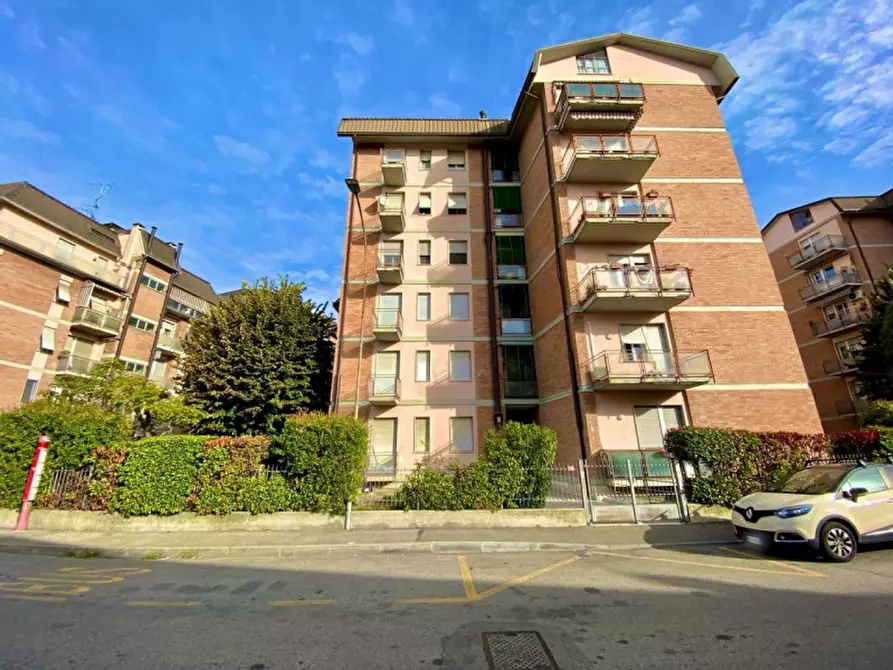 Immagine 1 di Appartamento in vendita  in Via Meucci a Parma