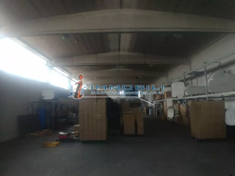 Immagine 3 di Magazzino in affitto  in VIA ISEO a San Giuliano Milanese