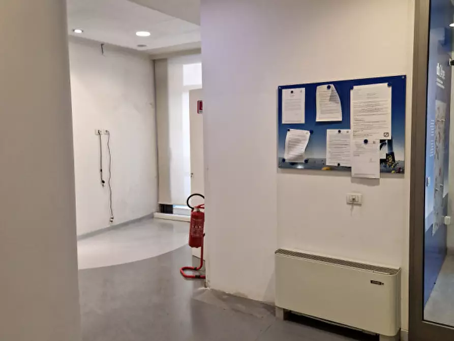 Immagine 10 di Negozio in affitto  in via Roma a Bassano Del Grappa