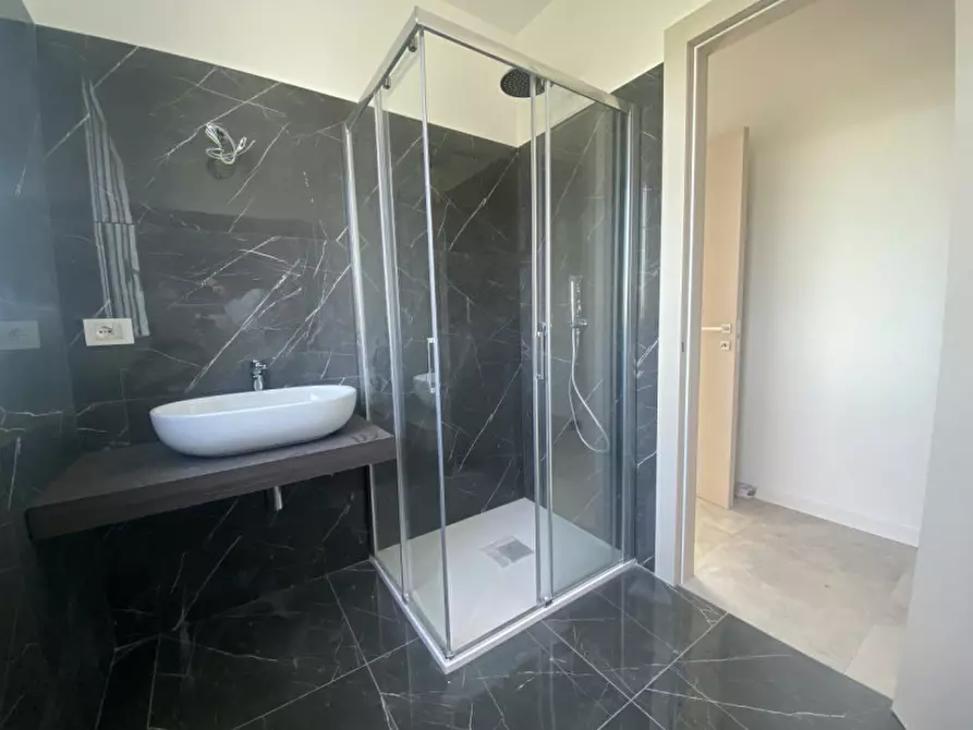 Immagine 12 di Attico in vendita  in quirino di marzio 46 a Bologna