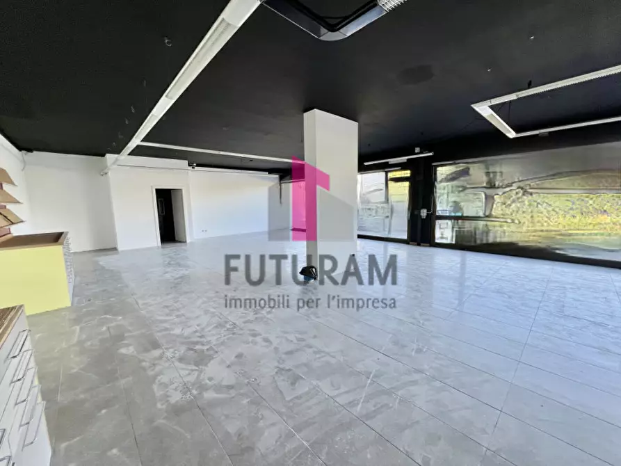 Immagine 5 di Negozio in vendita  a Villaverla