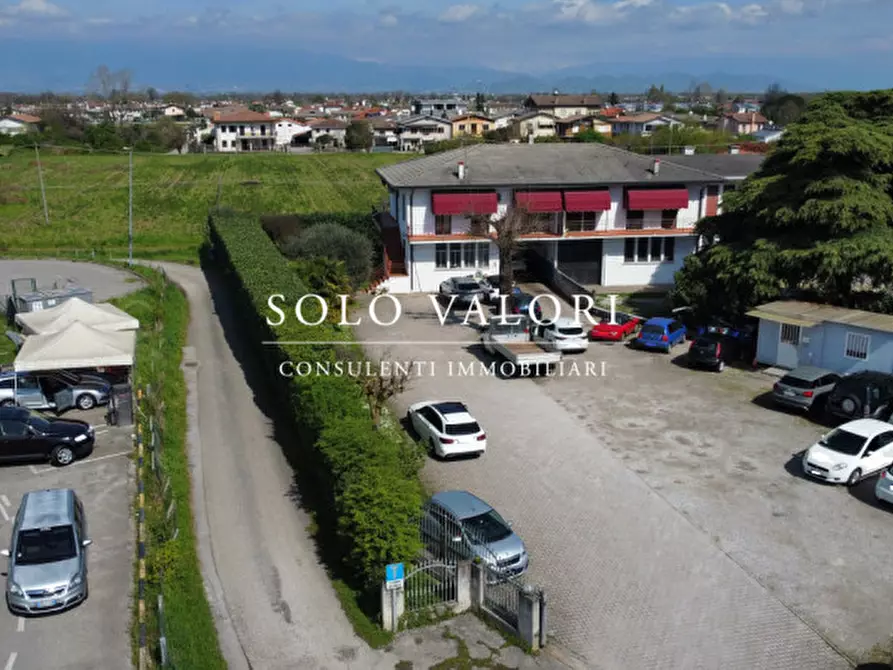 Immagine 3 di Magazzino in vendita  a Castelfranco Veneto