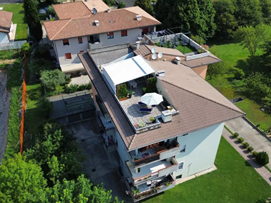 Immagine 1 di Appartamento in vendita  in VIA VEGRA a Pescantina
