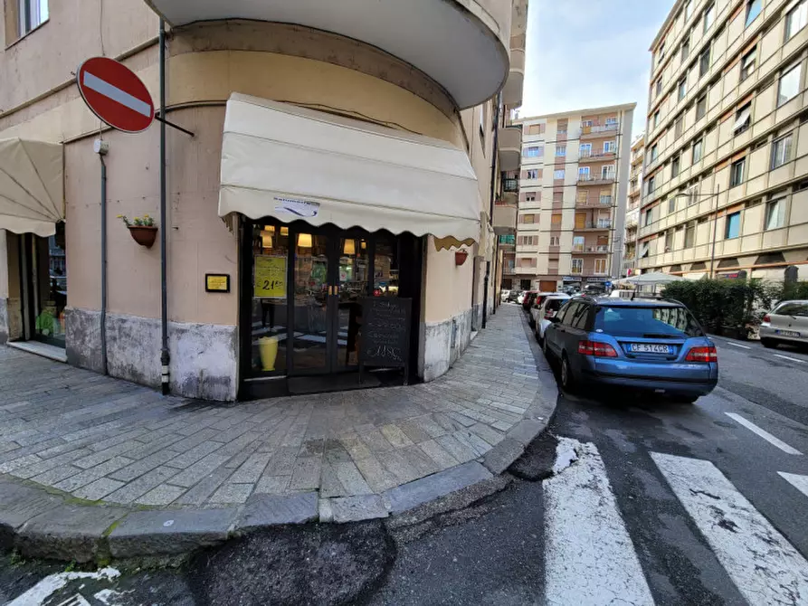 Immagine 6 di Negozio in vendita  in via collodi a Savona
