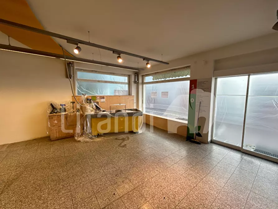 Immagine 4 di Negozio in affitto  a Bressanone .Brixen.