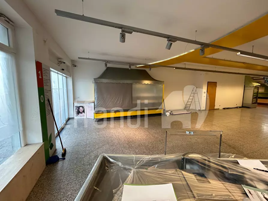 Immagine 5 di Negozio in affitto  a Bressanone .Brixen.