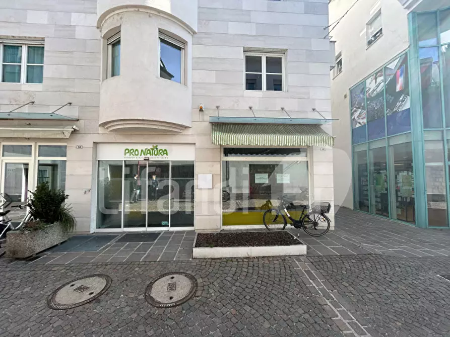 Immagine 6 di Negozio in affitto  a Bressanone .Brixen.